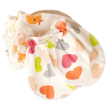 Новинка; 1 пара; модные антизахватывающие перчатки с рисунком для новорожденных; детская рукавица с рисунком; случайный выбор