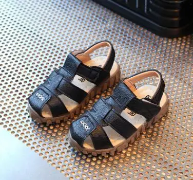 Сандалии для мальчиков летняя детская обувь для мальчиков модные анти-kick Baotou детские сандалии, босоножки дышащая обувь на плоской подошве - Цвет: Черный