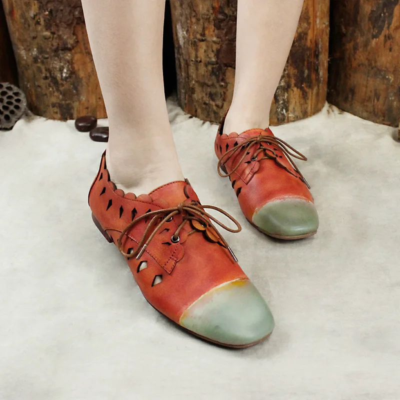 

Retro Casual Leather Women's Flats Shoes 2019 Spring Hollowed Brogue Shoes Lace Up Shoes For Women Color Matching