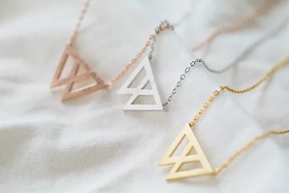 2014-Fashion-18k-gold-silver-rose-chevron-triangle-joined-necklace-jewelry-Free-Shipping