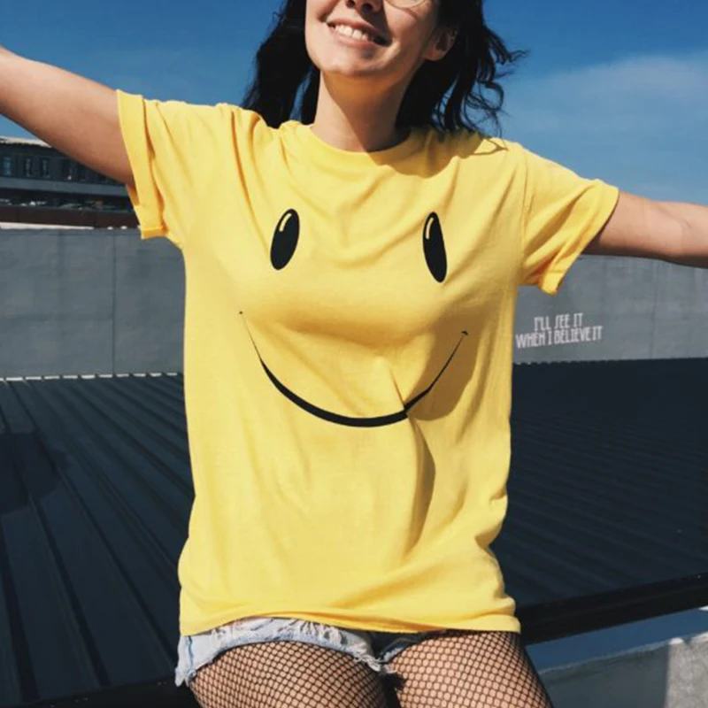 

Smiley Face Printed Summer Fashion T-shirt Women Tumblr Inspired Pastel Pale Grunge Aesthetic Tee Yellow Cotton Tops for Woman
