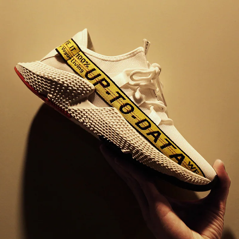 

2018 new summer casual shoes men breathable net shoes trend flat men's shoes.