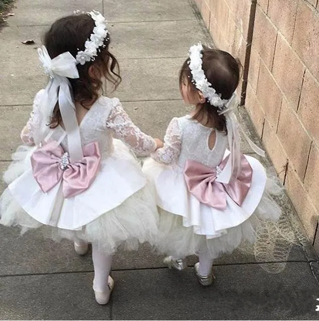 

Cute White or Pink Flower Girl Dresses with bow Knee Length with Crystals Sash Lovely Kids Birthday Party Dress