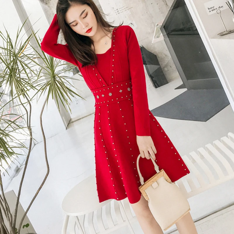 

Elegant Wool Blend Knitted Dress Female 2018 V Neck Luxury Beaded Long Sleeve A Line Sweater Dress Robe Femme Red Women Dress