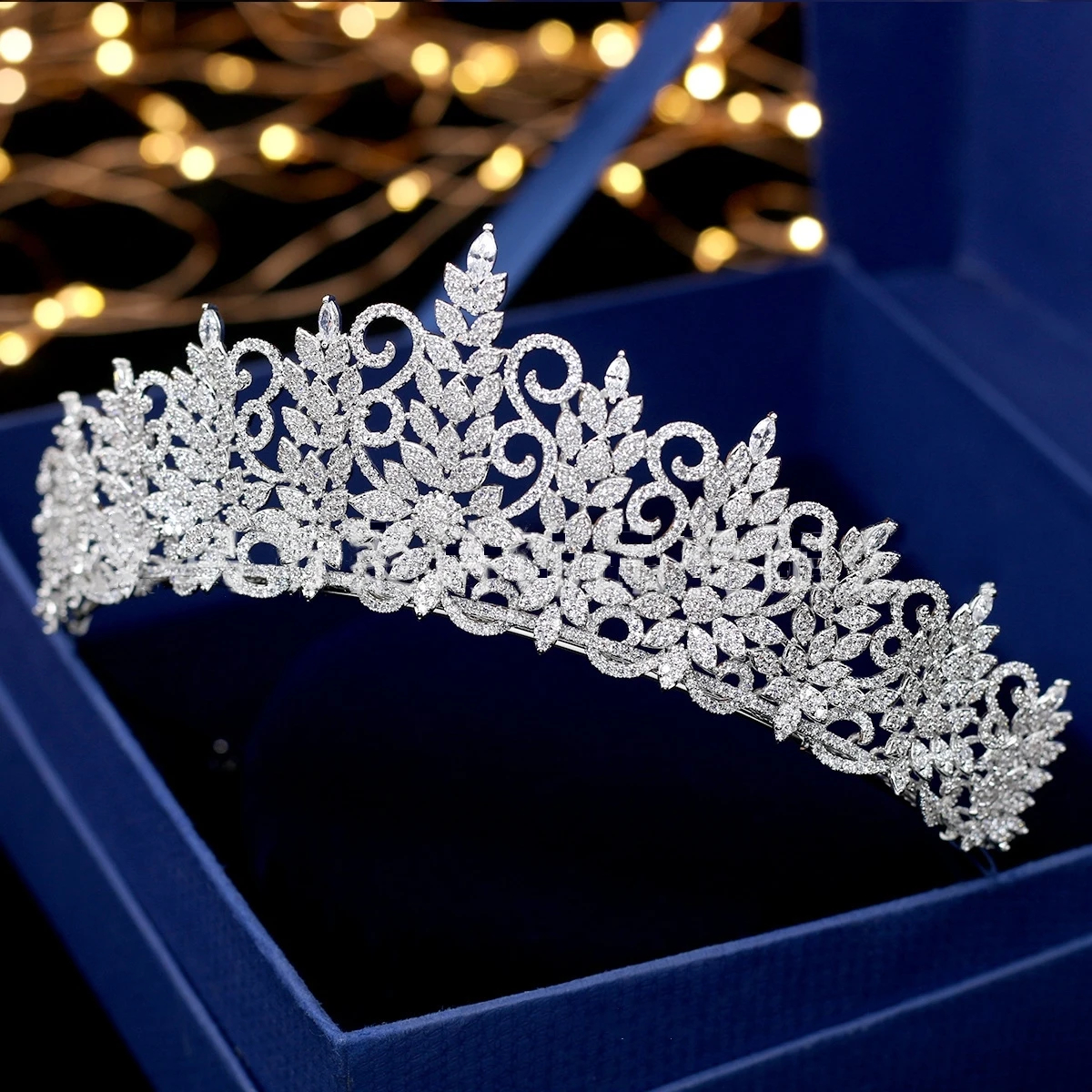 

Paved Zircon Princess Crown Full Zirconia Tiara De Noiva Wedding Hair Accessories Bridal Tiaras and Crowns Diadema CZ WIGO1351