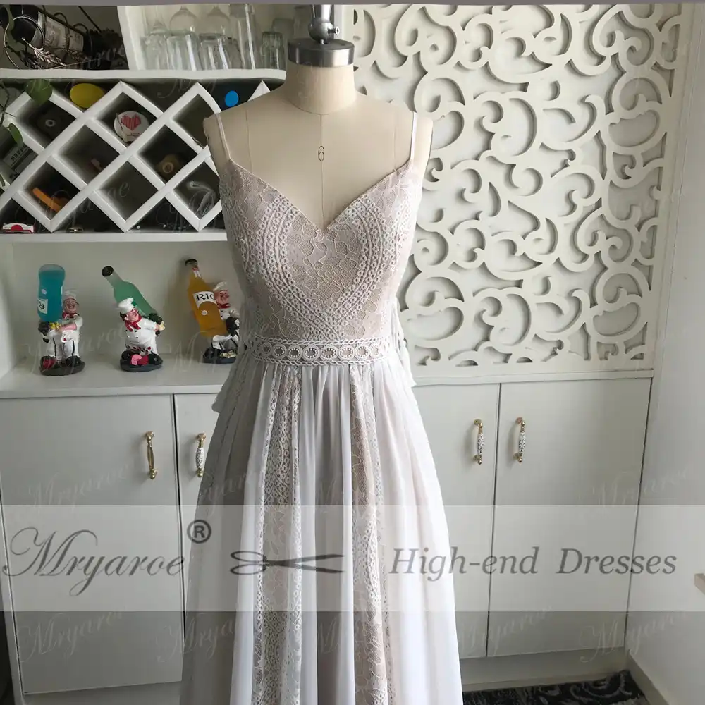 Spaghetti Straps Wedding Dress Twist
