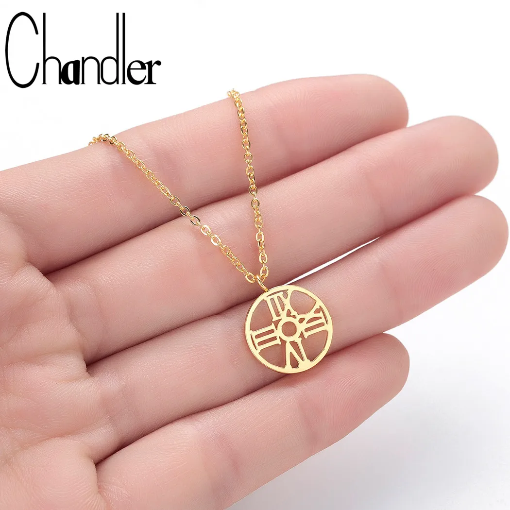 

Chandler Fashion Stainless Steel Tiny Clock Charm Necklace Steampunk Clock Model Hollow Out Pendnat Chain Chokers Drop Shipping