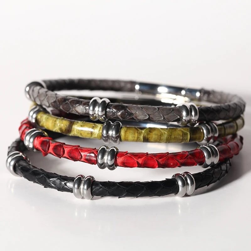 

Mcllroy Charm Bracelet Mens Snake Leather & 316L Titanium Steel Botton Bracelets Men Jewellery Gifts For Men Erkek Bileklik 2018