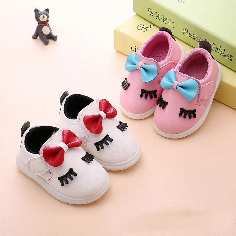 Детская обувь для девочек 2 лет, спортивная обувь для малышей 1 год, весенне-осенняя модная однотонная обувь для новорожденных с бантиком-бабочкой, пробковая обувь для малышей
