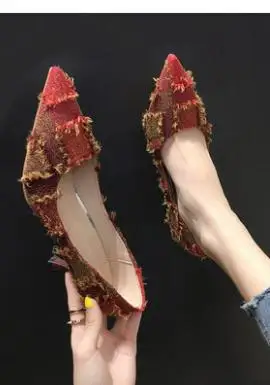 

2018 new wild small fresh shallow hairy fairy stiletto heels.