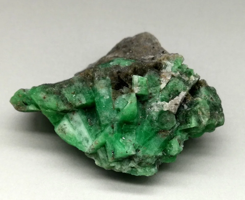 18g Natural Emerald Green mineral crystal specimen gem grade quartz teaching specimens stone collection from China | Дом и сад
