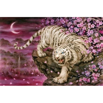 

Full Square/round Diamond 5D DIY Diamond Painting Black and white tiger Embroidery Cross Stitch Rhinestone Mosaic Home Decor