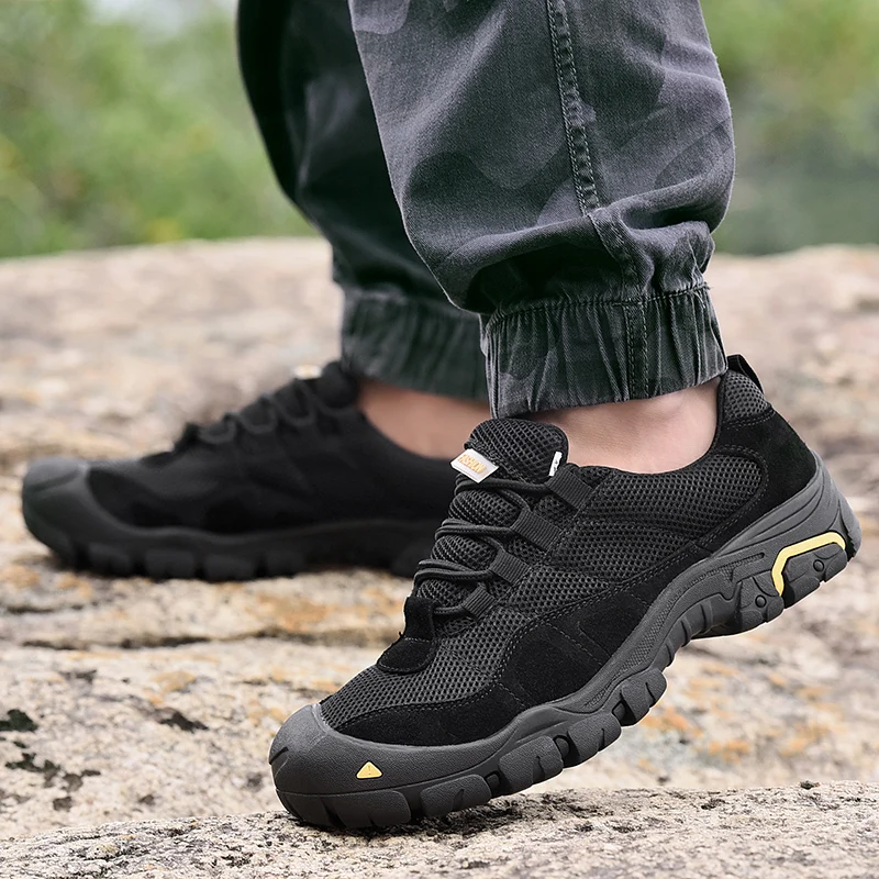 

WANAYOU Outdoor Men Hiking Shoes Anti-Slip Trekking Shoes Air Mesh & Canvas Tactical Combat Breathable Desert Training Sneakers