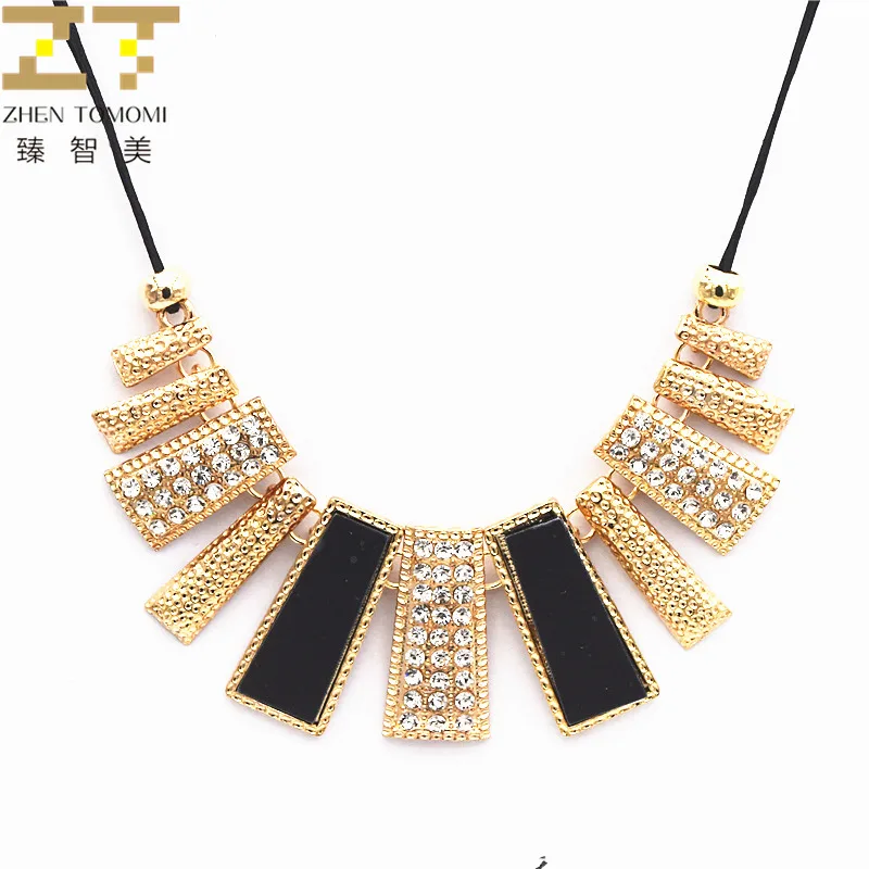 

2019 Women's Fashion Geometric Rectangle Trapezoid Crystal Big Pendants Braided Rope Chain Chokers Necklace For Women Jewelry