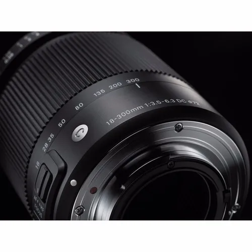 Sigma Close-Up Lens For Contemporary 18-300mm DC Macro HSM 