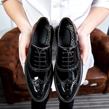 

British fashion men fashion party banquet dress soft patent leather shoes carved bullock oxfords shoe brogue sneakers zapatos