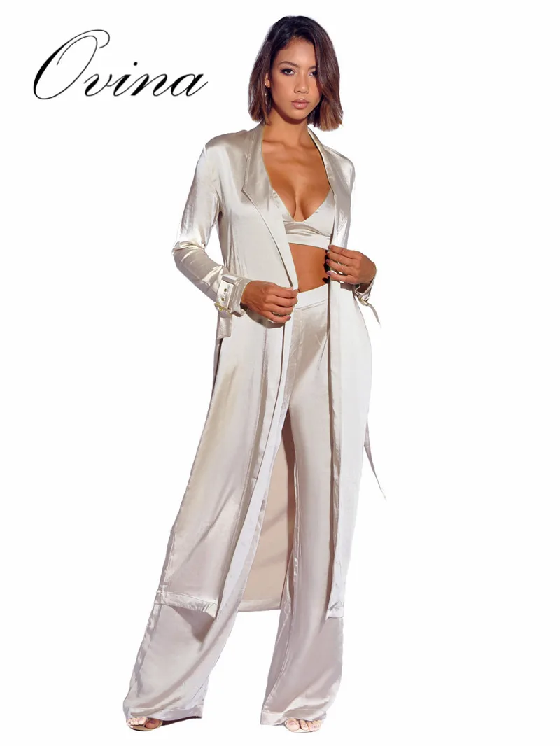 

Apricot 3 Pieces Luxury Women Suits Sexy Strap V-Neck Celebrity Luxury Party Costume