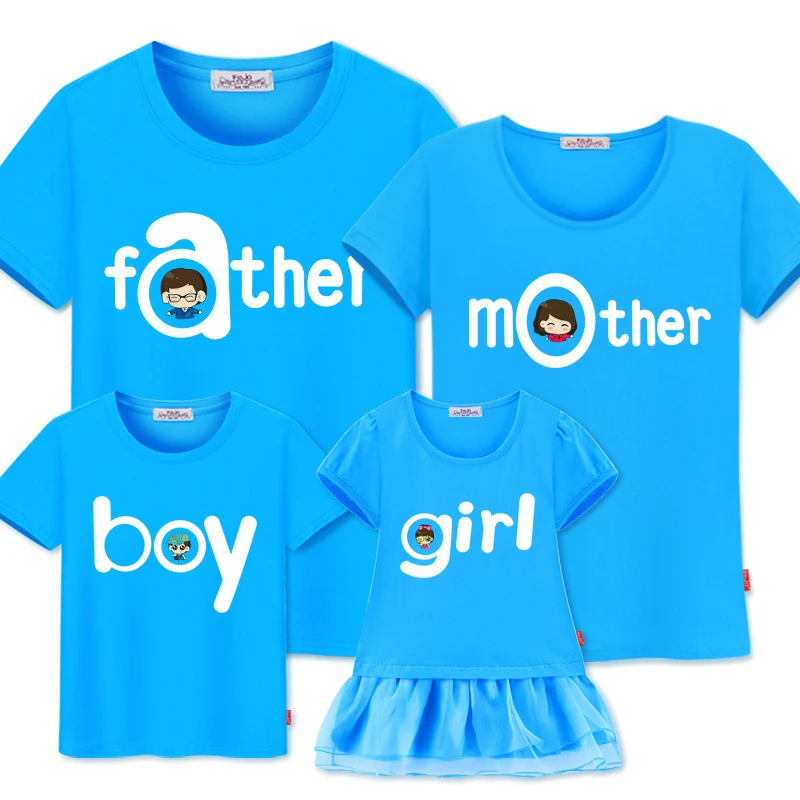 Семейные комплекты; одежда «Мама и я»; Хлопковое платье с короткими рукавами для папы, мамы и мальчика; одежда для всей семьи; платья для мамы и дочки