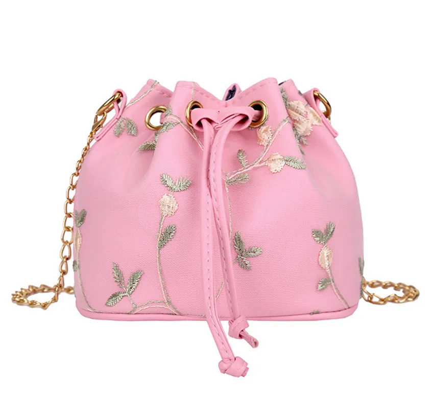 

Wholesale Ladies Crossbody Bags Chain Shoulder Bag Embroidered Bucket Bag