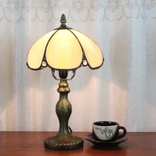 Витражное стекло Европейский Простой Средиземноморский креативный Ретро Искусство прикроватная декоративная настольная лампа 110-240 в орнамент лампа