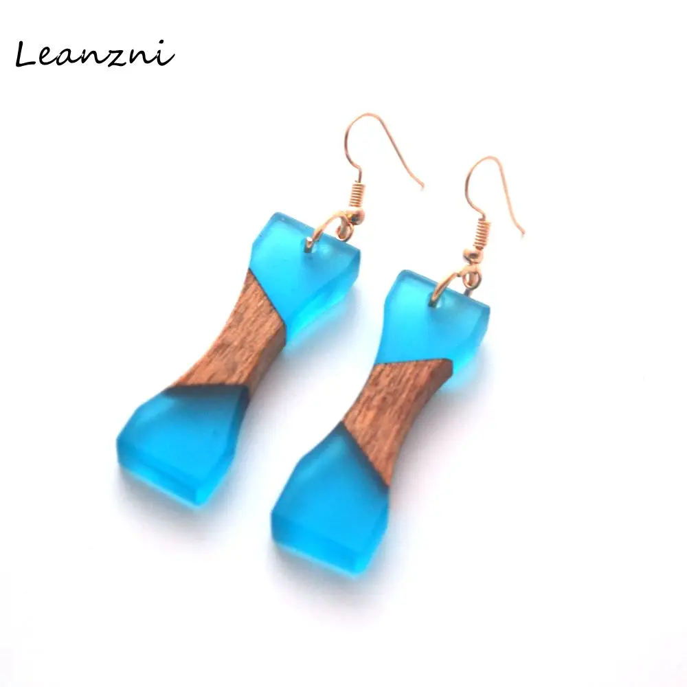 

Bestselling gifts, antique wooden products, natural wood grain jewelry, providing sales agency delivery, fashion earrings.