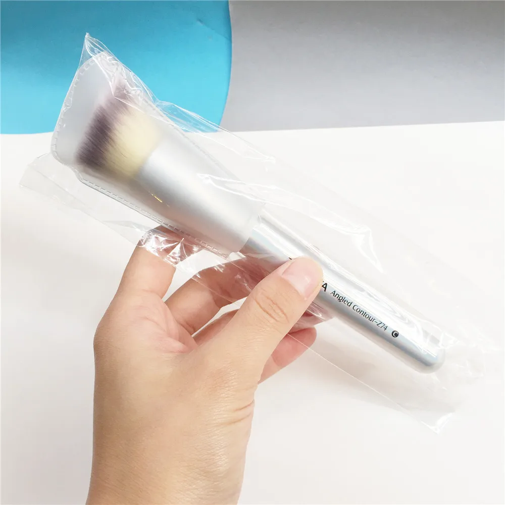 Luxe Angled Buffing Foundation Brush _7