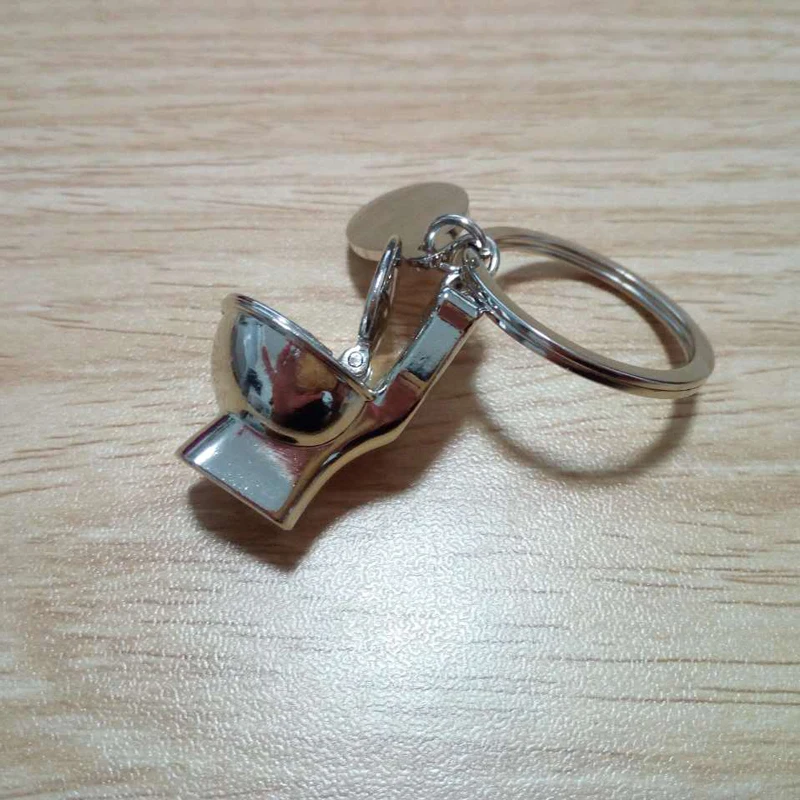 Ualgl moda metal Colgantes lindo divertido closestool estilo llavero para las mujeres bolso Accesorios car keyring llavero