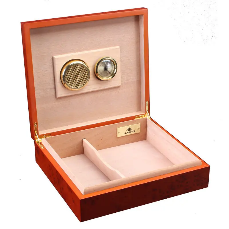 LUXFO Humidor Red Cedar Wood Portable Cigar Humidor Luxury Style
