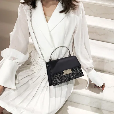 

New 2019 sequins Korean version of the slung fashion simple multi-function small square bag wild elegant female shoulder bag