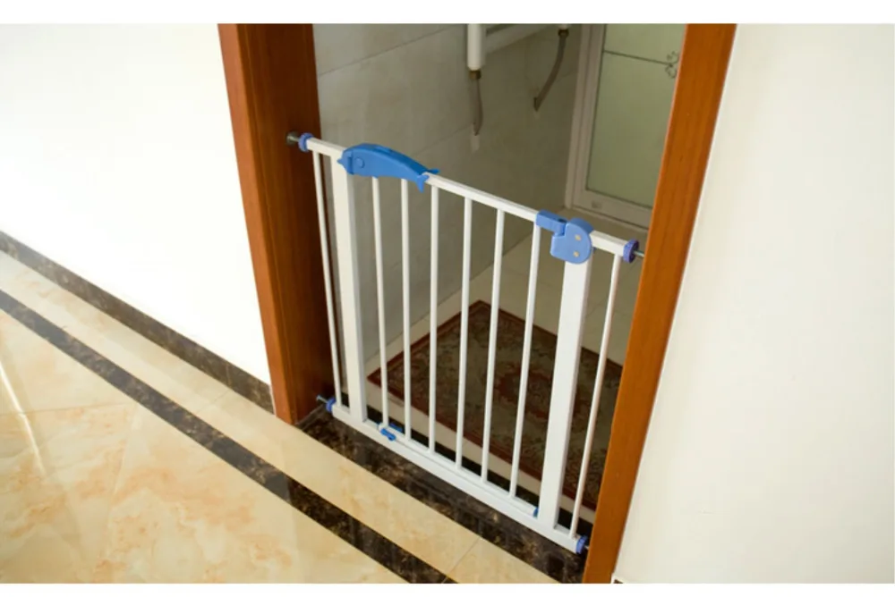سلامة الباب للأطفال الطفل الدرج درابزين حماية الحرس كلب المبارزة في المطبخ سياج الباب 75 84 سنتيمتر Tool Parts Aliexpress