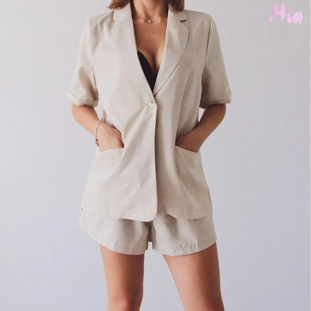 Summer Korean Version Women Wear With Two Sets Smart Short Apricot Female Office Lady Suit Summer Korean Version Women Wear With Two Sets Smart Short Apricot Female Office Lady Suit