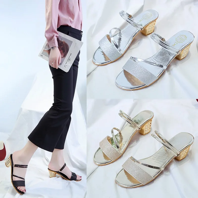 

Sandals women wear 2019 new fairy in the summer with fashion Korean version of the two wearing sandals women