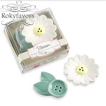 

Free Shipping 200SETS Cute and Pratical Blossom Salt and Pepper Shakers Wedding Favors Party Favors Baby Shower