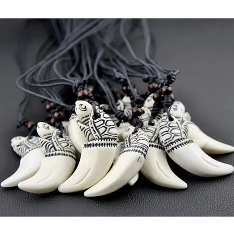 

COOL 12pcs Imitation Yak Bone Carved Tooth Sea Turtles Pendants Necklace Lucky Amulet Jewelry Wholesale YN153