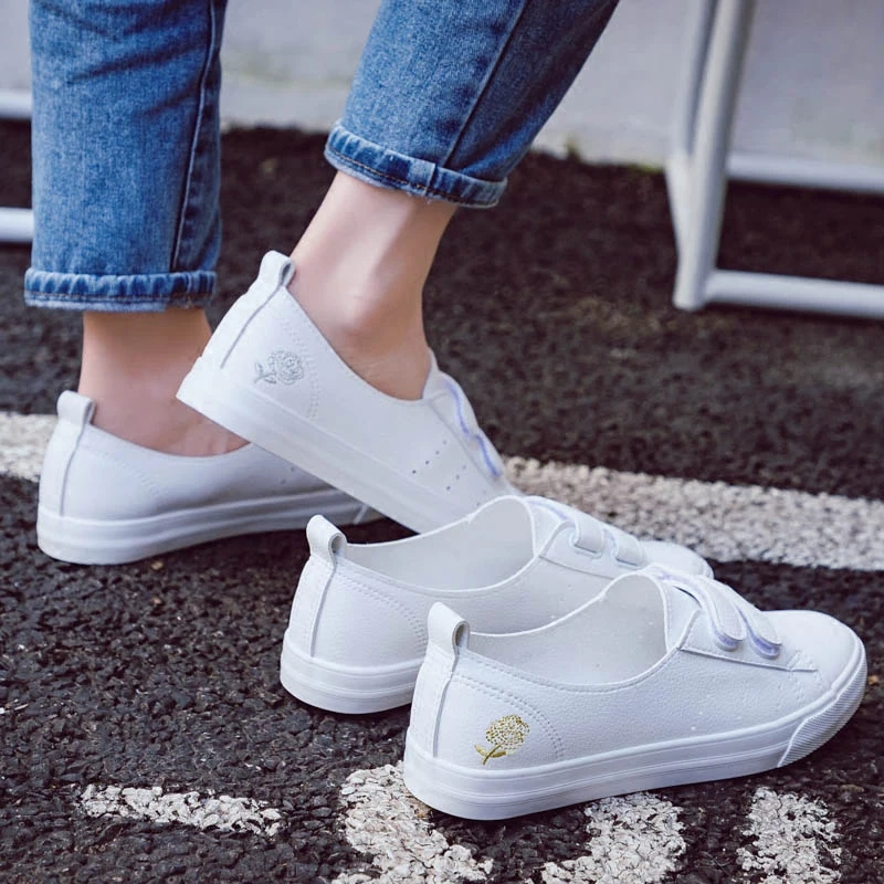 

2018 summer new fashion shoes woman casual PU leather shallow simple women casual floral white shoes sneakers breathable