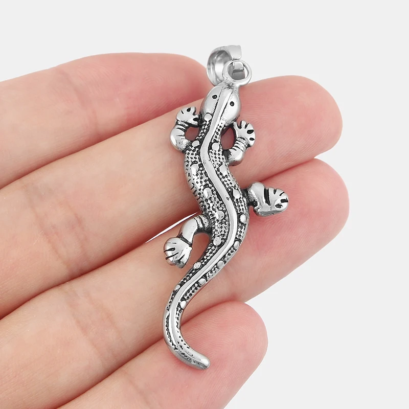 кулон ящерка. кулон ящерица. медальон ящерица. кулон в виде ящерицы. кулон ящерица.