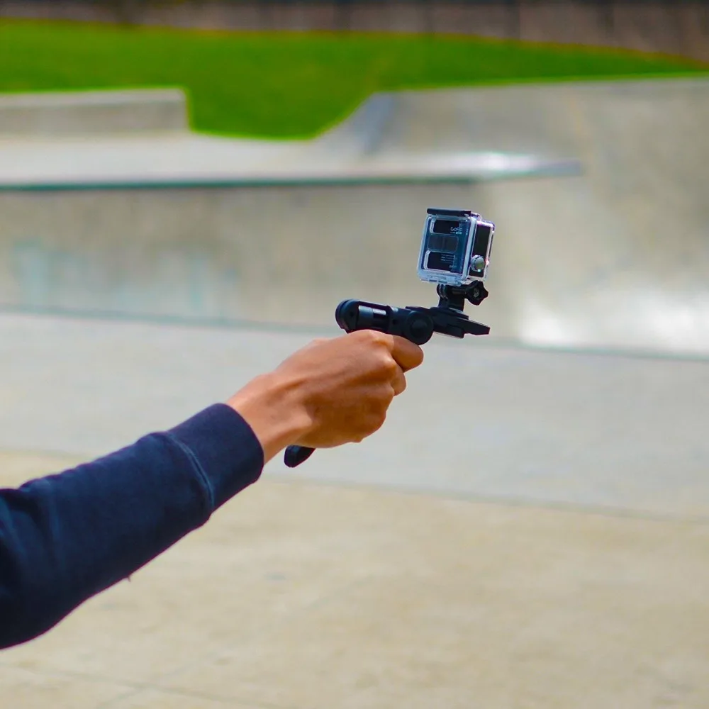 Револьвер с винтовой экшн камерой 1/4 20 в комплект входит адаптер GoPro. Мини штатив и