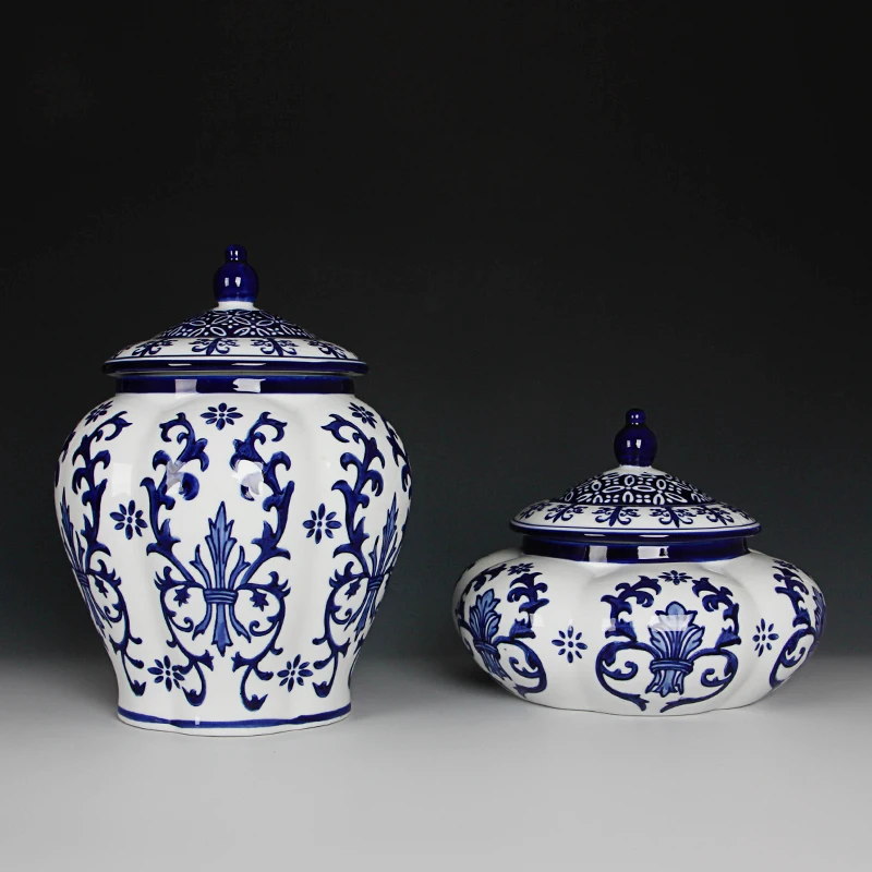 

European handpainted blue and white porcelain small pot ceramic storage tank decorative jar kitchen living room decoration