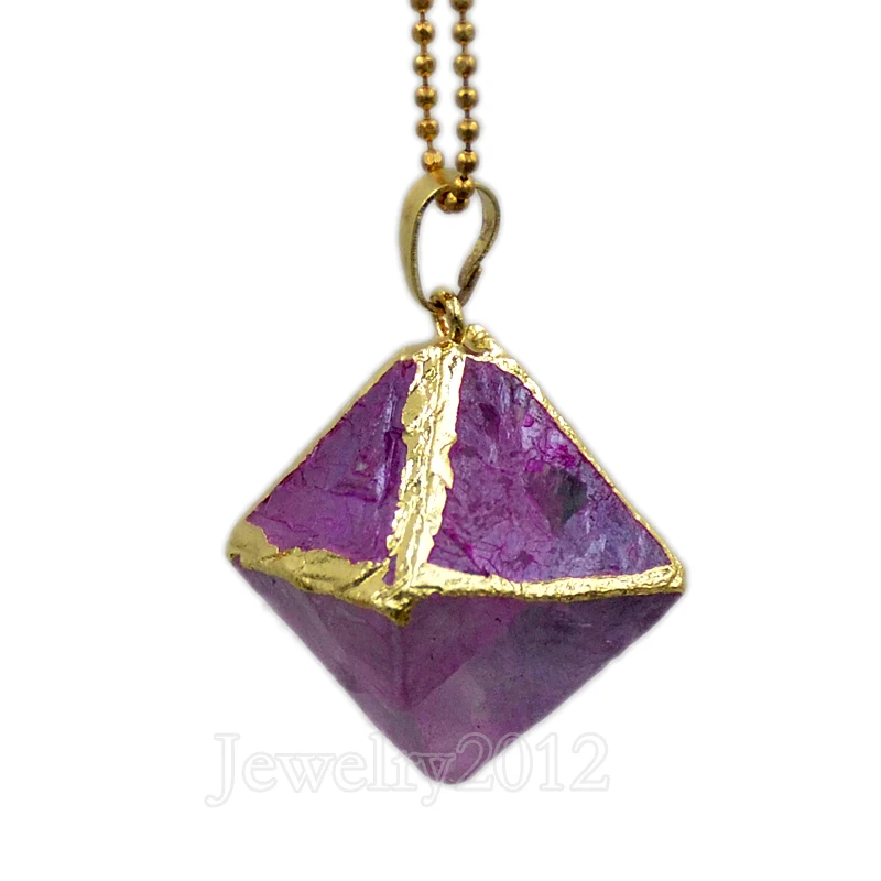 011-4a Magenta Pendant + Gold Chain