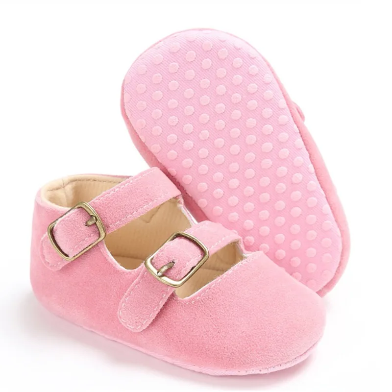 Модная однотонная кожаная обувь для маленьких девочек мягкие Нескользящие мокасины для новорожденных детская кроватка обувь для малышей
