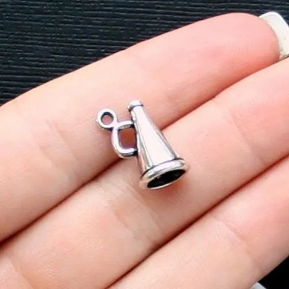 

10pcs/lot 15.5 x 12.5 x 8 mm Cheerleader Megaphone Charms Antique Silver Tone 3 Dimensional for horn charms diy jewelry findings