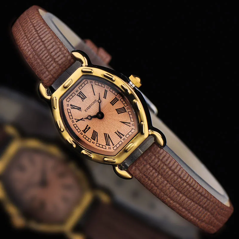 

2018 Fashion Women quartz Watches new Design Brand Luxury Diamond Quartz Watch Rome Genuine Leather Watch Women free shipping