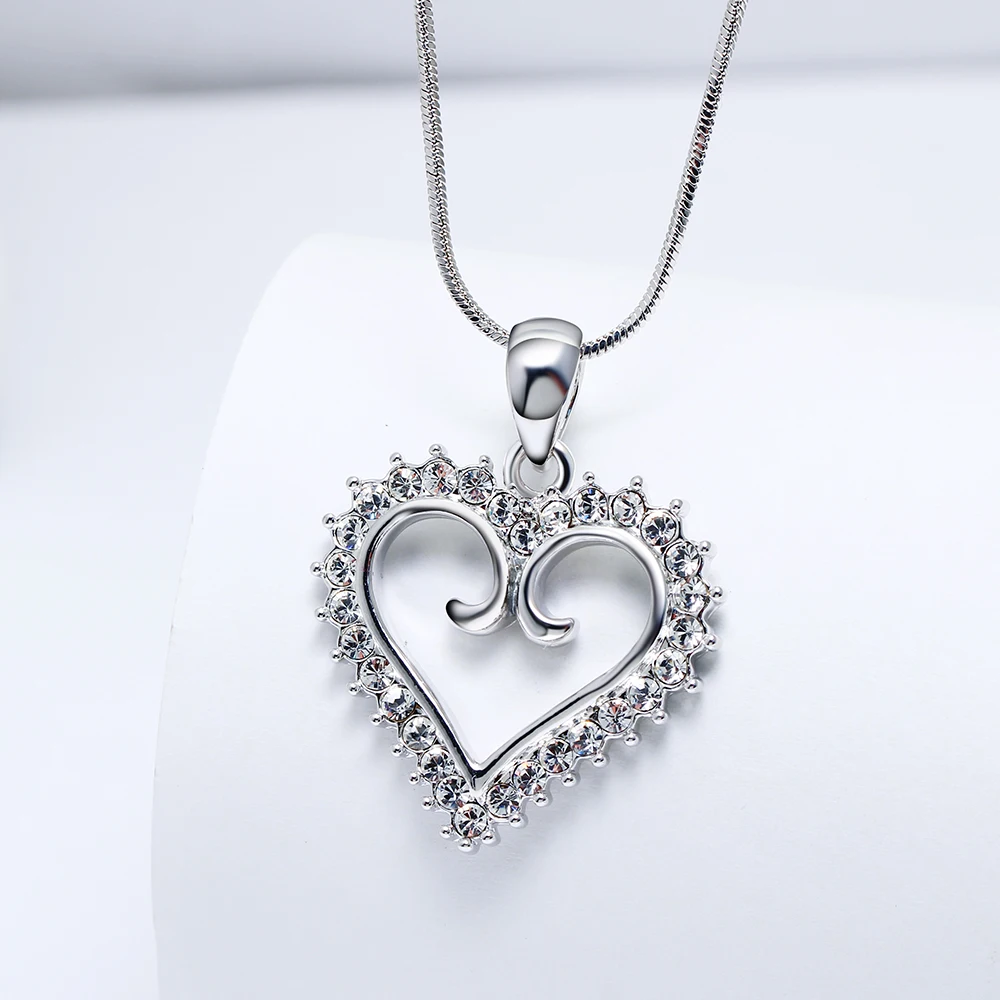 Heart necklace (1)