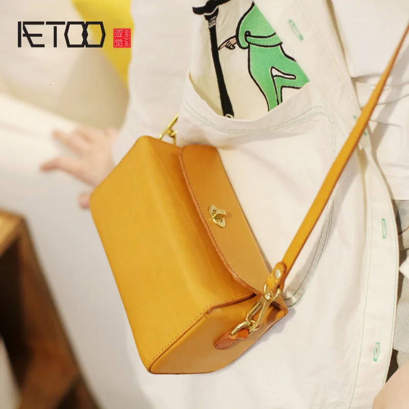 

AETOO Literary and artistic port wind retro texture small square bag, oblique carry fashion mori summer leather shoulder Bag