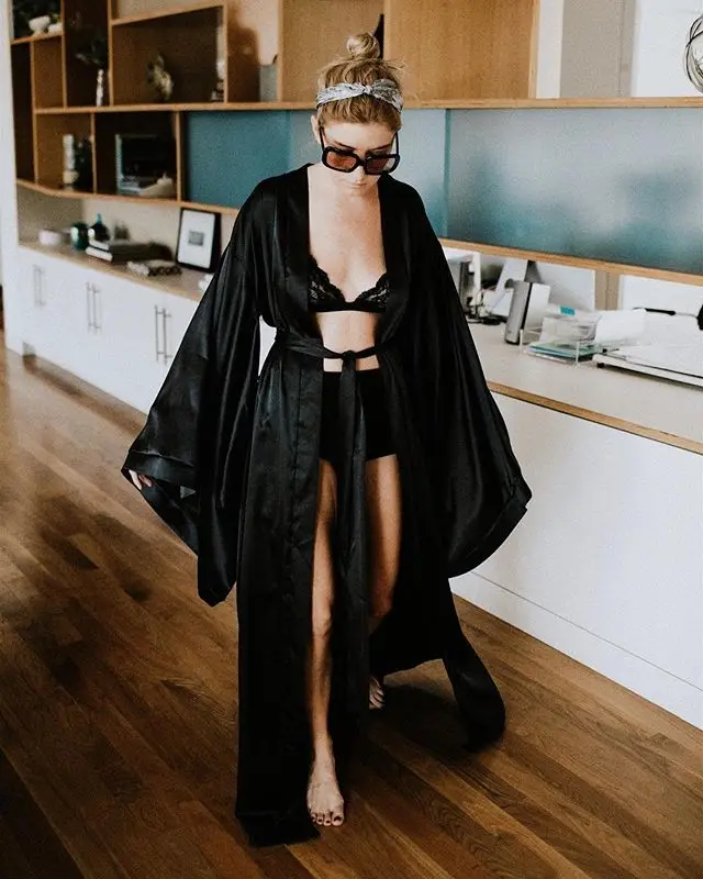 Women's Sweet Satin Belted Robe Black