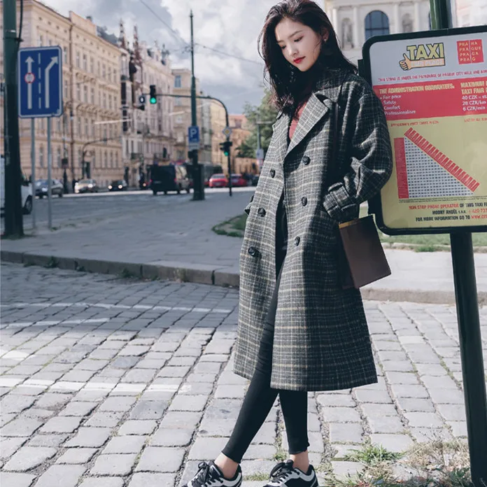 Vintage Plaids Clothes Loose Woollen Coat Women's New Checked Coat Baggy Silhouette Overcoat Tweeds Winter female Outerwear