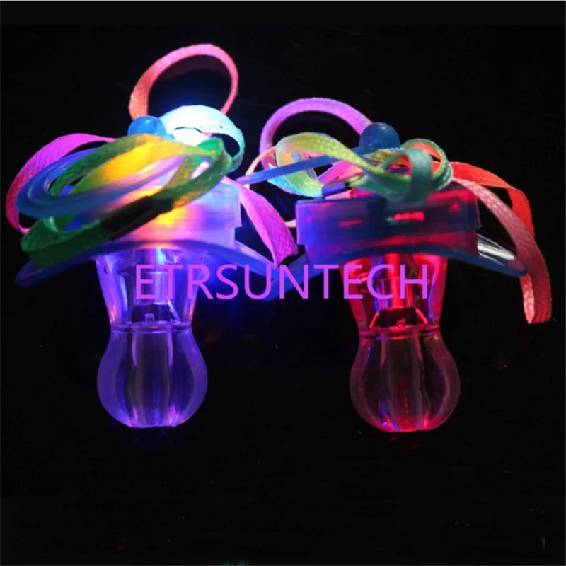 500 teile/los Led Schnuller Pfeife Licht Halsketten Nippel Flashing Kinder Spielzeug Für Weihnachten Bar Partei Liefert