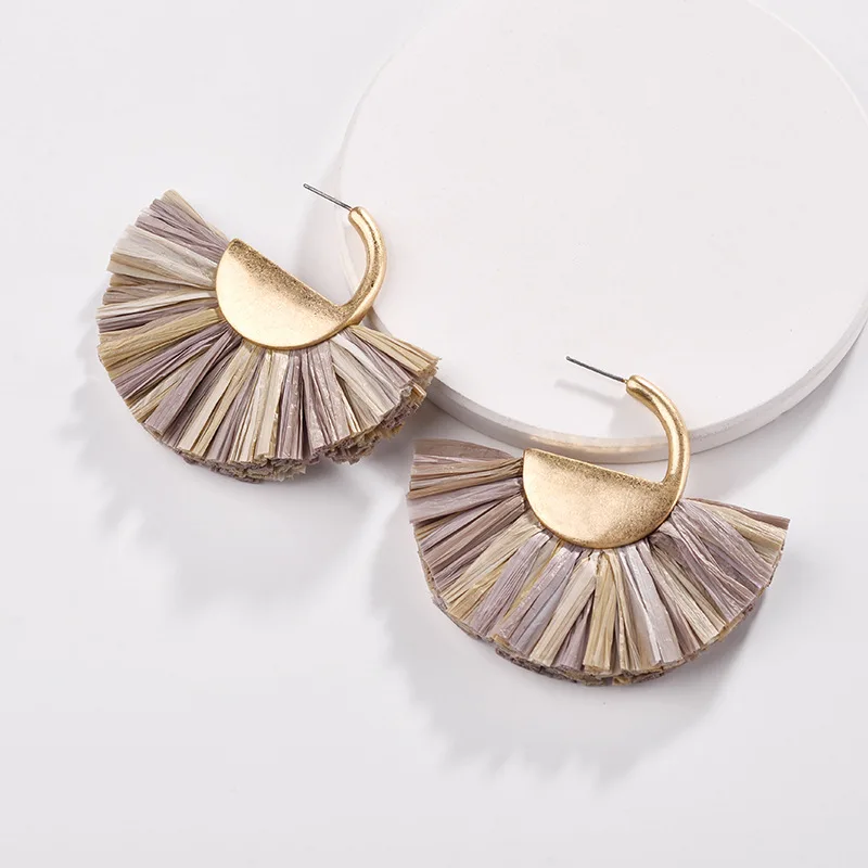 

ZWPON 2018 New Gold Geomatric Semicircle Raffia Hoop Earrings for Women Fashion Boho Fan Fringe Tassel Earrings JewelryWholesale