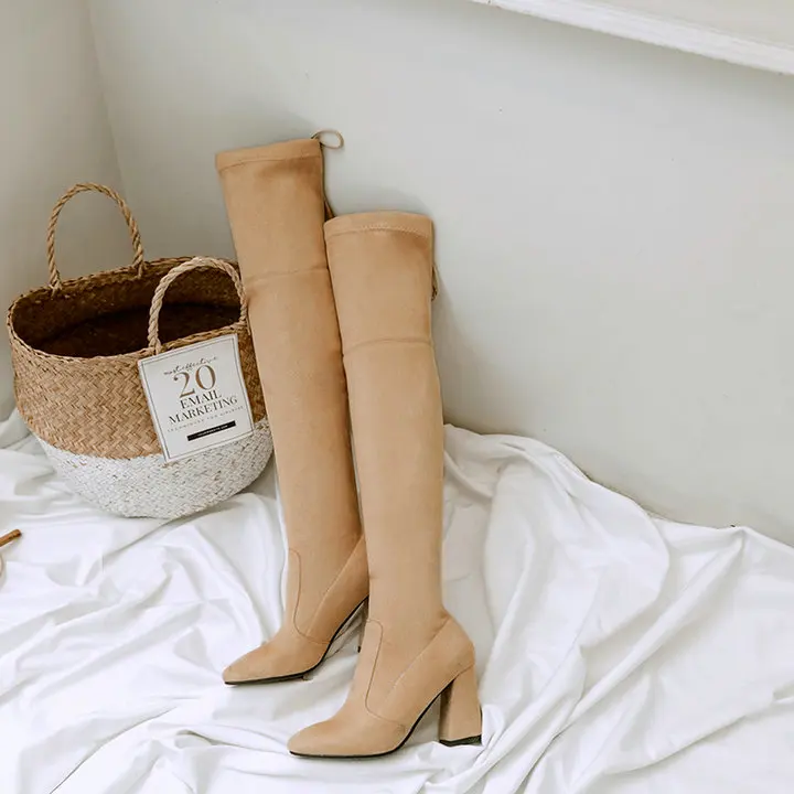2018 эластичные сапоги выше колена, женская зимняя обувь из флока на Высоком толстом каблуке, модная Осенняя женская обувь с острым носком