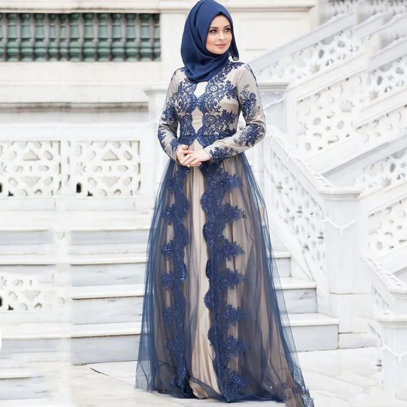 

2019 Muslim Evening Dresses Long Sleeves Lace Appliques A Line Elegant Sweep Train Arabic Prom Gowns mother of the bride dress